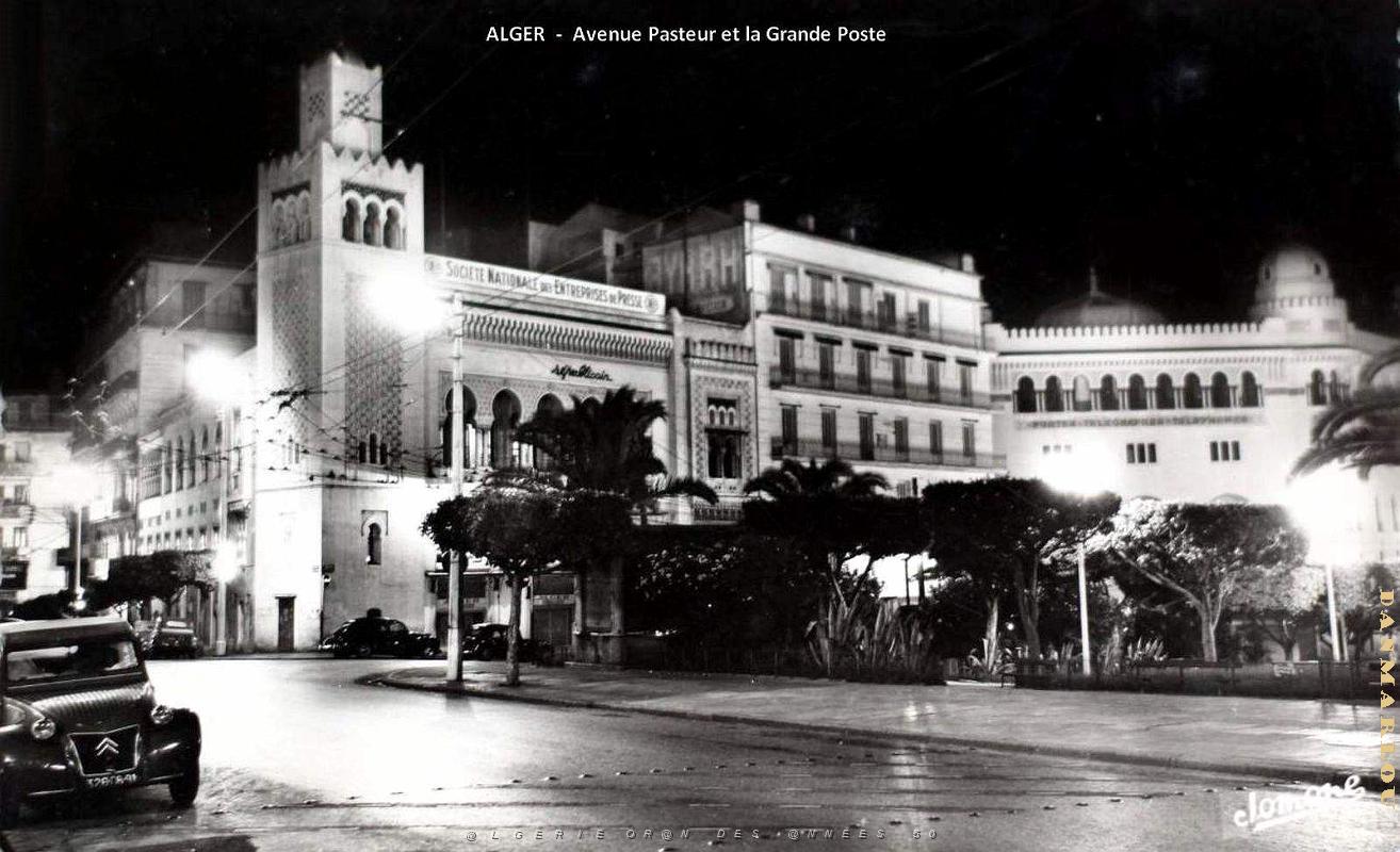 Alger - Avenue Pasteur et Poste - 1954.jpg